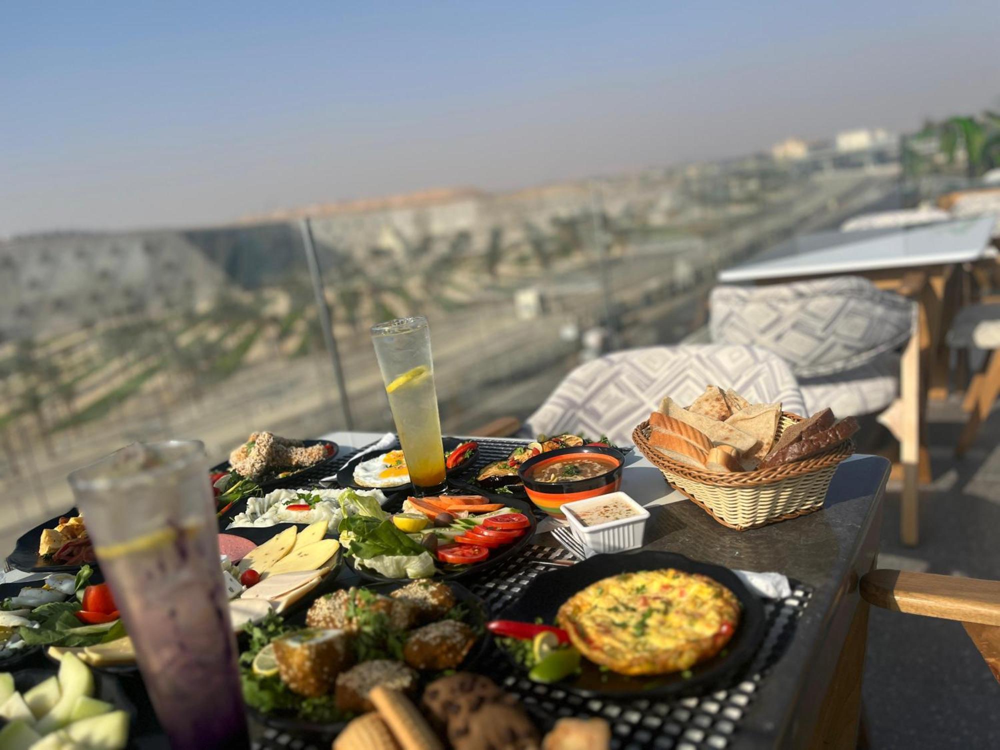 Royal Great Pyramid Inn Kafr Ghatati Екстер'єр фото